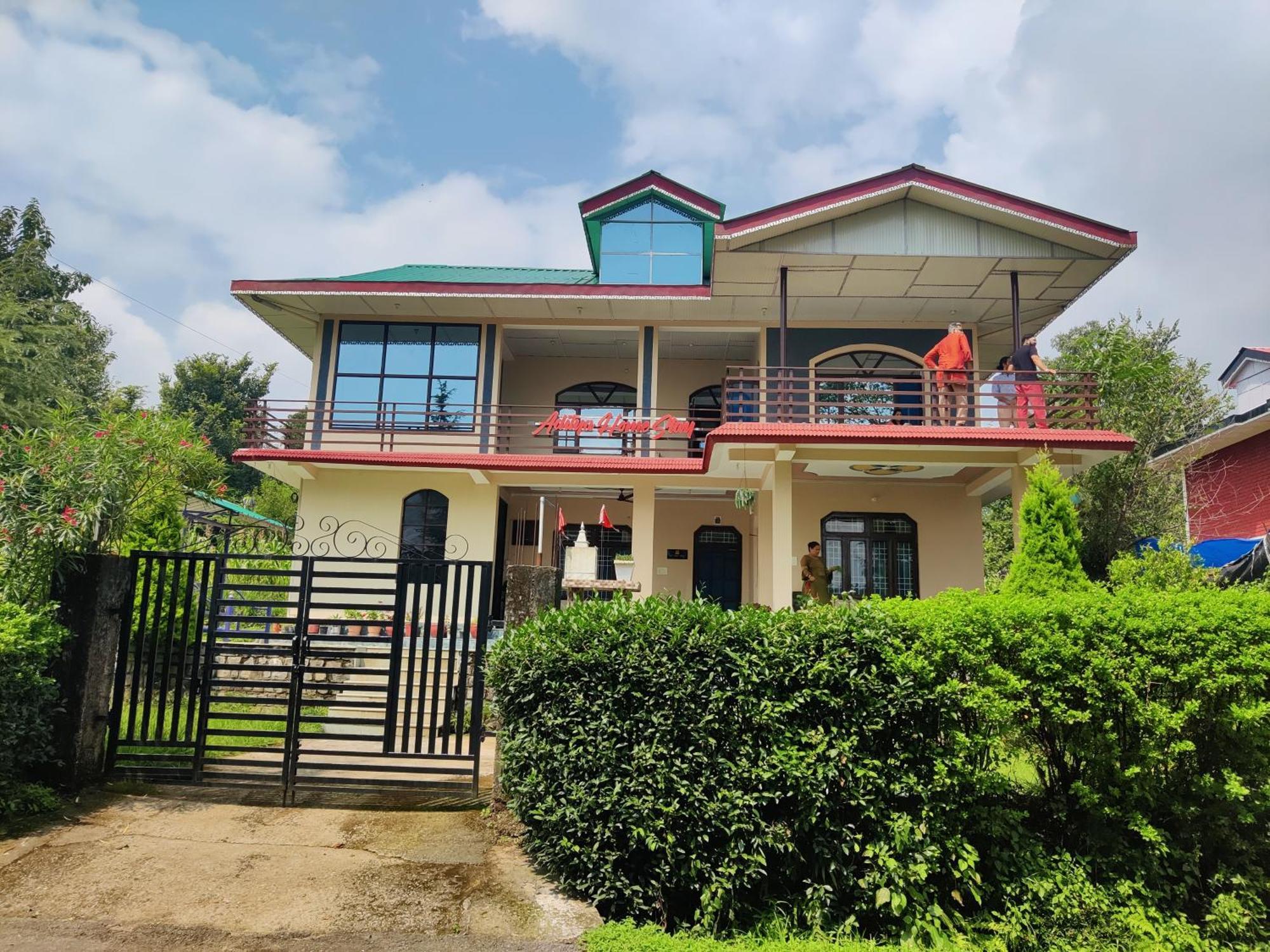 Aditya Homestay Bir-Billing Surrounded By Mountains Zewnętrze zdjęcie